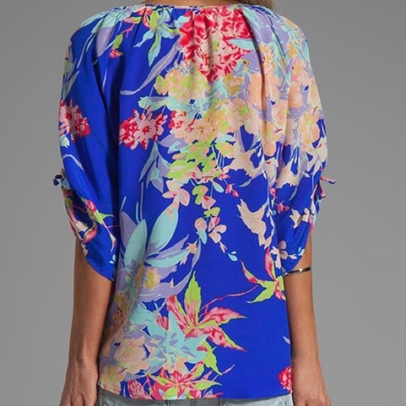 Yumi Kim Joey Blue Floral Silk Top Women's Size Small Revolve - Picture 3 of 10